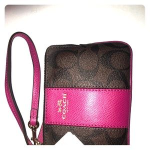 Coach wristlet (brand new)